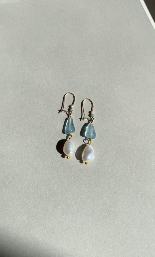 AQUAMARINE & PEARL GOLD