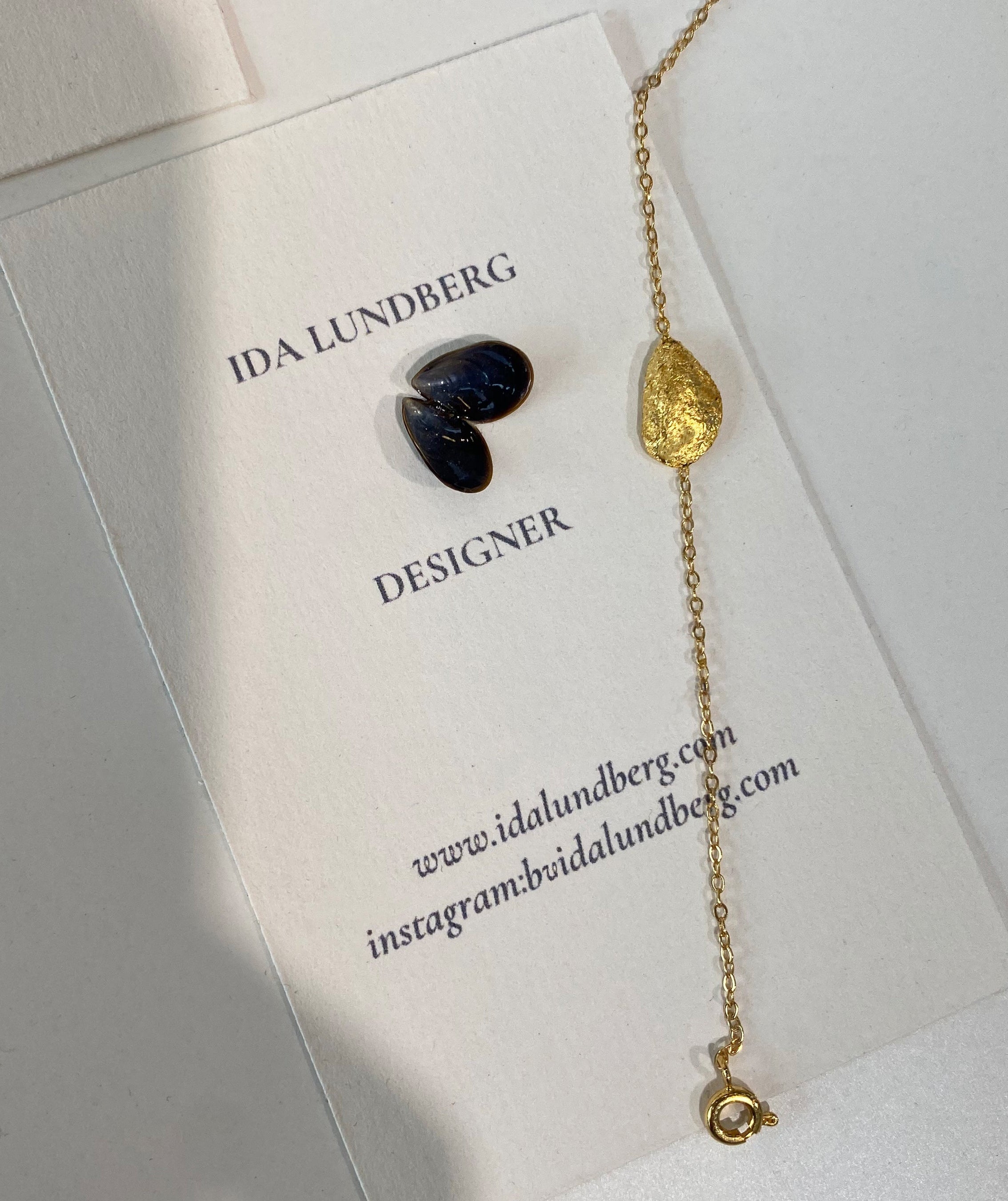 Baby Mussel Gold