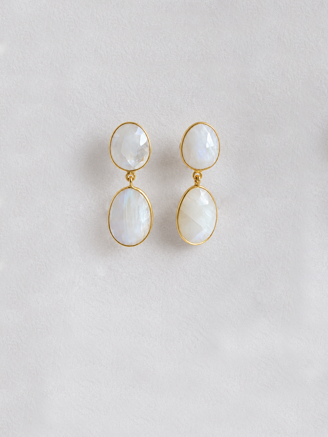 Aura Moonstone