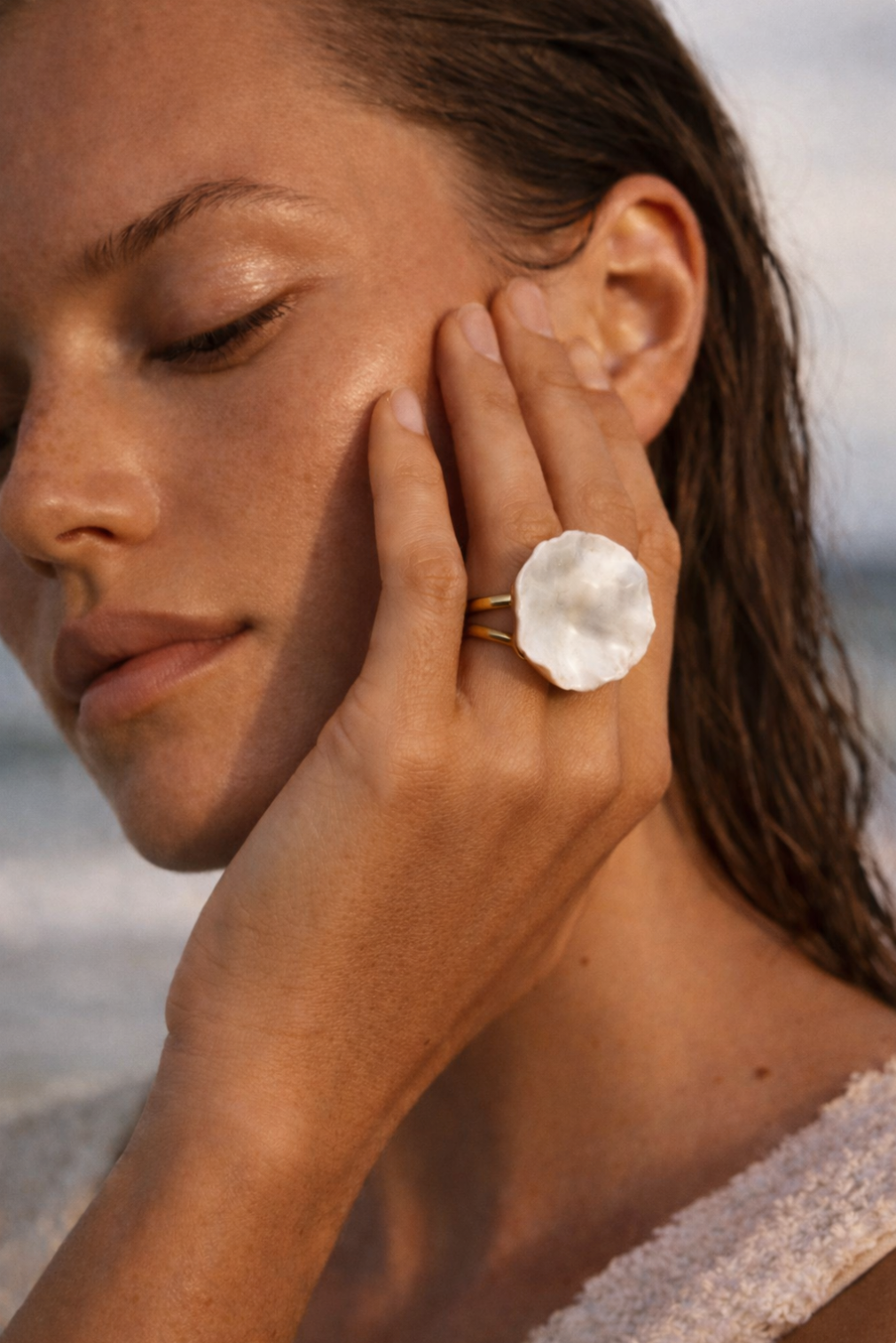 Oyster Ring Gold