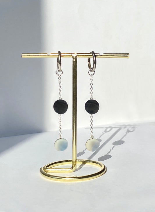 SYMPHONY HUGGIE SILVER